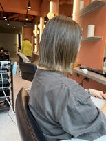 カルマ(KARMA)&nbsp;白髪ぼかしオリーブバレイヤージュ☆