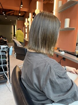 カルマ(KARMA) 白髪ぼかしオリーブバレイヤージュ☆