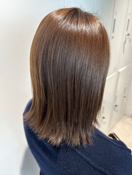 トリッカ シブヤ(TRICCA SHIBUYA) 結べるボブ外はねミディアムヘア髪質改善カラー艶髪ブラウン渋谷