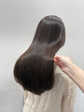 エアー 横浜(AIR) 【湯田】ツヤショコラベージュ