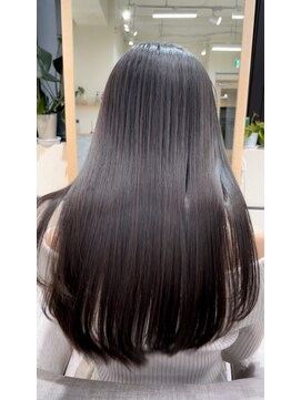 アム 表参道(am) 小顔薄めバンググレージュレイヤーロング前髪パーマ黒髪