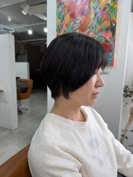 シーバイトリコ 市川(SEA by tricot) 小顔ショートボブ