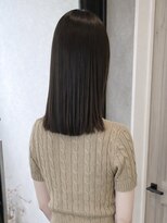 フィガロ バイ テイラー(FIGARO by Taylor) 後ろ姿で魅せる。透明感カラー×さらツヤ髪