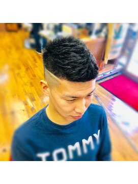 サンアンドマーリィズバーバー 駅前店(SON&MARLEY'S BAR BER) カチ上げショート