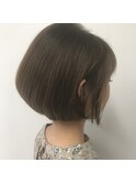 ショートボブ