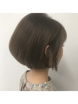 町上津役の美容室 ショートボブ