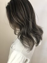 ホットリップ(Hot Lip)&nbsp;外国人風バレイヤージュ