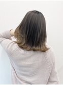 24ツヤ感ベージュグラデーション