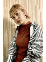 ブゾン(buZon)&nbsp;【buZonブゾン】外ハネショート×ブロンドヘア