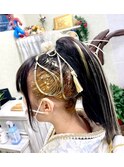つけ毛でハイポニー金箔水引ヘア