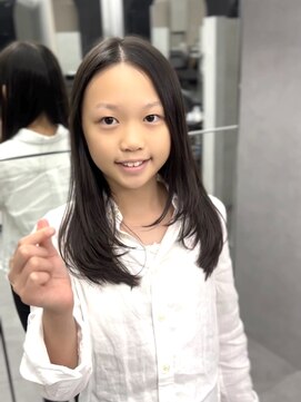 ジエクト カナウ(The Ect canow) レイヤーロング20代30代垢抜けアッシュブラック小顔ヘア