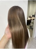 ベージュカラー