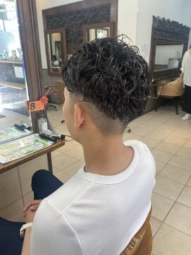 クアトロ グランシュ 川崎店(QUATRO × GranCieux) 強めパーマ