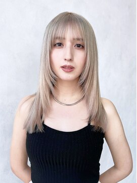 アルバム 池袋(ALBUM) 美髪顔周りレイヤーロング韓国ヘアホワイトグレージュ_F20103