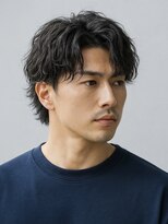 ハレ ヘアサロン(Hale hair salon)&nbsp;Hale刈り上げセンターパート波巻きツイストスパイラル30代40代