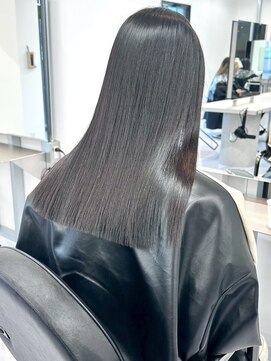 ヴィヴィー 福岡天神店(VIVIE) まっすぐすぎない柔らかストレート