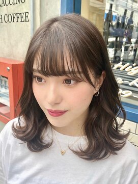 ヘアリゾート粋 新宿三丁目本店 透明感ブラウンアッシュ/レイヤーカット/顔まわりカット