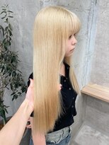 アロ 大阪梅田(alo)&nbsp;【momoa】つやつやブロンドベージュ《ブリーチ/ブロンド》