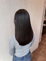 エルサフィロ ヨドヤバシ(el zafiro yodoyabashi)&nbsp;くびレイヤー前髪髪質改善小顔レイヤーロング20代30代40代50代