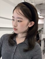 ミーム 原宿 表参道(meme) ☆ブリーチなしオリーブベージュカチューシャ簡単アレンジ
