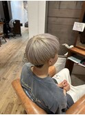 ミルクティーベージュ