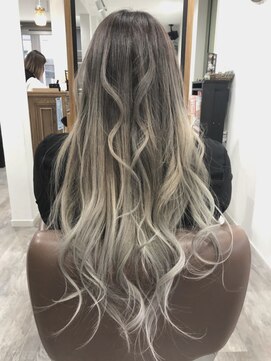 ヘアーズ イッペコッペ(hairs Ippe Coppe) やりすぎなぐらいの白髪染め