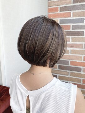 ラ ブレス なんばスカイオ(LaBless) 上質なフォルムの大人ボブ