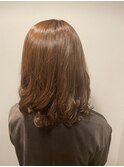 巻き髪パーマ　大人ミディアム