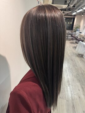 コワファーストナガサキシャンプーボーイ(COIFF1RST NAGASAKI SHAMPOO BOY) コントラストハイライト×ホワイトグレージュ