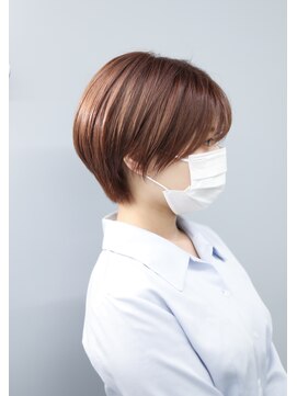 ノード(NODO) コーラルベージュの丸みショート