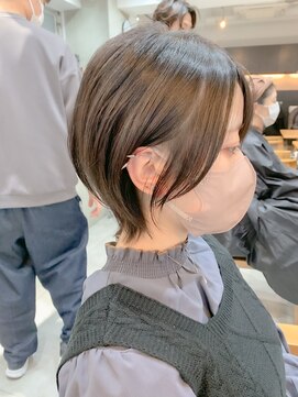 エル 横浜(eL) 丸みショートウルフ