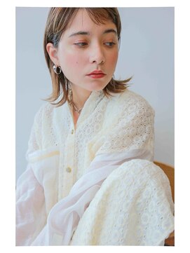 ナットナウ(NOT NOW) くびレイヤーエモージュ斜めバングデザインカラー外ハネボブ