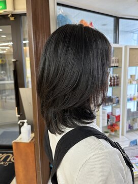 クオリス 上板橋店(QUALIS) 20代30代大人気！前上がりミディアムレイヤースタイル