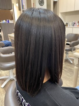 アルターリール(aL ter Rire) 黒髪/グレーベージュ/レイヤーロング/前髪パーマ /中村郁未