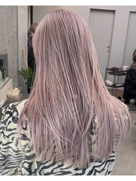 ヴァーディ オモテサンドウ(Vardy omotesando) 表参道ケアブリーチ・吉永・ハイトーンロング・ホワイトシルバー