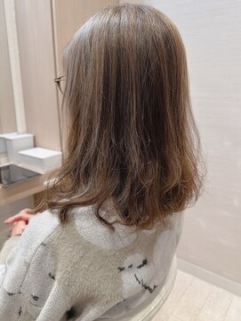 コーエン(cowen) 大人かわいい☆白髪ぼかしハイライト×グレージュ/ミディアム