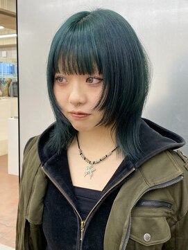 パークレーン アイス イヴェン(park lane ICI yeven) グリーンカラー ウルフカット レイヤー