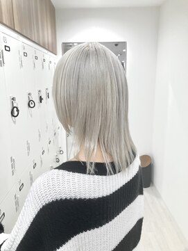 リスト(Re:st) ホワイトカラー