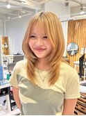 ミディアムヘア暗めカラーデザインカラーフェイスフレーミング