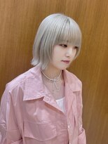 ピークアブー アヴェダ アトレ恵比寿(PEEK-A-BOO AVEDA) ホワイトベージュボブ ボブレイヤー 切りっぱなしボブ