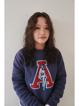 ロマリア 渋谷 渋谷宮益坂(Lomalia) Lomalia渋谷ウェーブパーマロングヘア