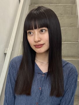 クロト(Clotho) ◎ツヤ感際立つ◎ナチュラルストレート×ダークブラウンカラー