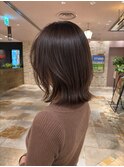 大人可愛いミディアムレイヤーひし形シルエット