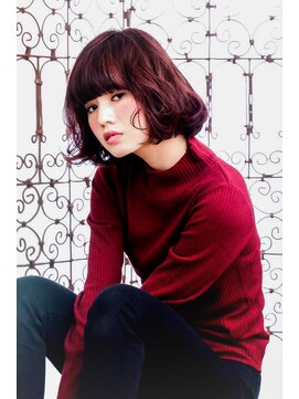 メルクマール(MERKMAL) ミックスカールの小顔ボブ。