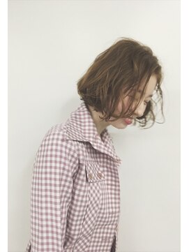 ネオリーブエム(Neolive em;) neolive em  くせ毛風フレンチボブ☆