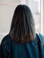 アラワラブルー(arrawarra blue)&nbsp;流し前髪のふわっとセミディ/20代/30代/40代/50代/倉敷駅/白楽町