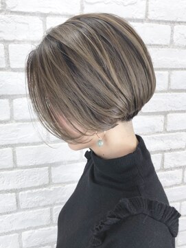アイティーバイアルバム 藤沢店(IT by ALBUM) ワンカールマッシュボブ_アースカラーくびれヘア_ba114421