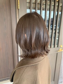 カプロハッチ(Capullo Hacchi.) 外はねミディアム