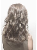 アオアクア バイ グルグル 小岩店(ao akua by GULGUL) ピンクベージュ 大人かわいいミルキーシルバーベージュ 小岩