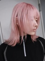 プネル(punel)&nbsp;薄ピンクウルフレイヤーウルフカットケアブリーチ佐藤